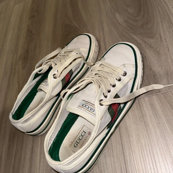Gucci White and Green Sneakers - Picture 6 of 7